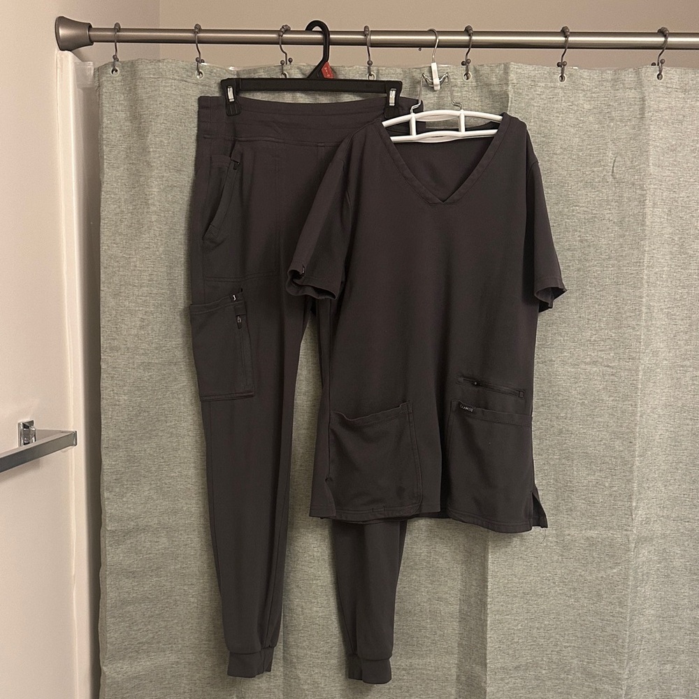Charcoal Gray Scrub Top & Jogger Pants Set